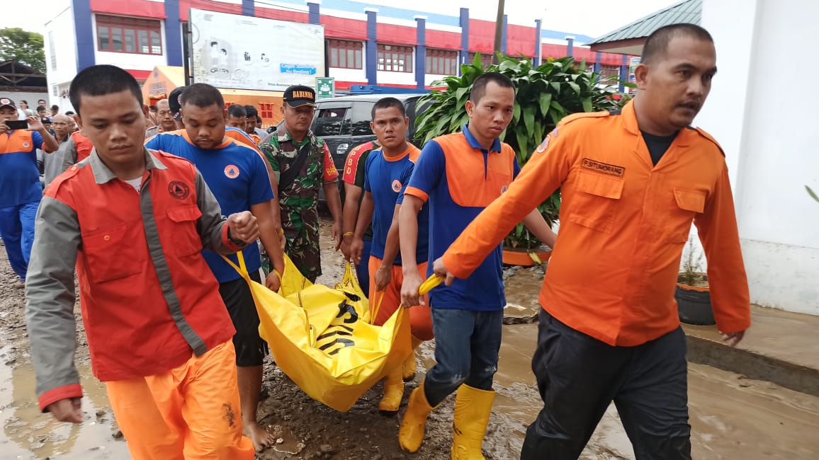 UPDATE : Informasi Perkembangan Banjir dan Tanah Longsor di Kabupaten Tapanuli Tengah, Sumut, Pukul 16.10 WIB