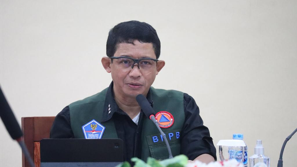 Kepala BNPB Letjen TNI Suharyanto dalam Rapat Koordinasi Penanganan Bencana Maluku di VIP Bandara Internasional Pattimura, Kamis (12/1).