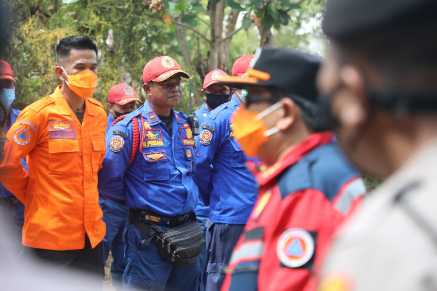 Apel pasukan yang terdiri unsur organisasi perangkat daerah Kabupaten Belitung sebelum melakukan simulasi kebakaran  di lokasi DWG G20 Belitung, Sabtu (3/9).