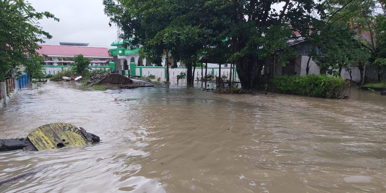 Banjir dan Longsor Landa Tiga Kabupaten di Sulsel, Satu Warga Dilaporkan Meninggal Dunia