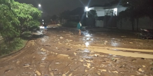 Sungai Cisanggarung Meluap, Banjir Rendam Ratusan Pemukiman Warga Kota Bandung