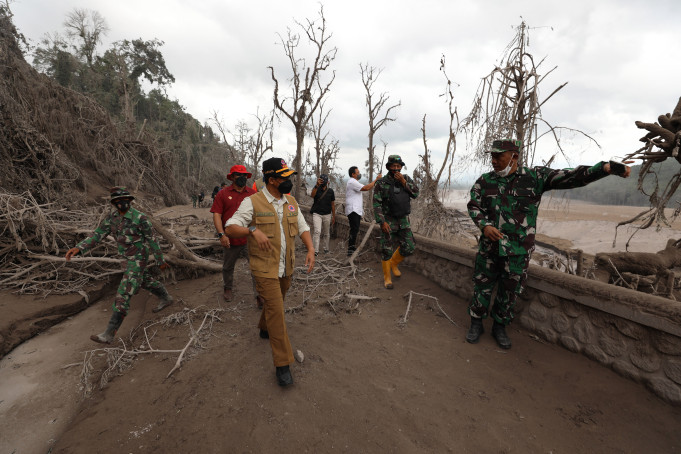 Kepala BNPB Tinjau Lokasi Terdampak Erupsi Gunung Semeru
