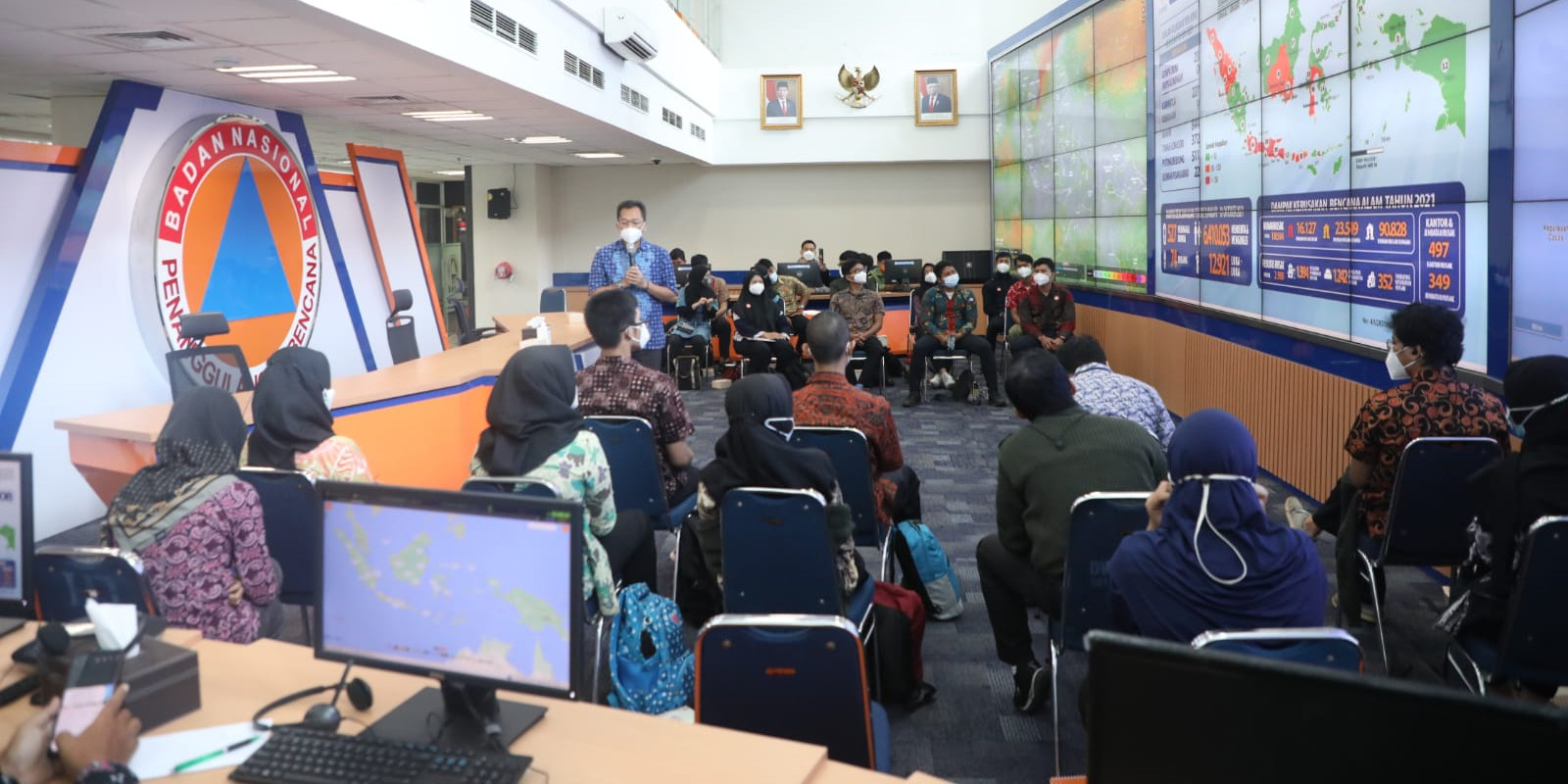 BNPB Berbagi Pengalaman Penanganan Bencana kepada Resimen Mahasiswa Universitas Indonesia