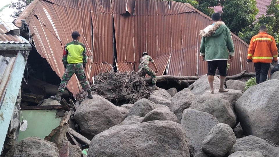 Banjir Bandang Terjang Humbang Hasundutan, Sebanyak 12 Warga Hilang